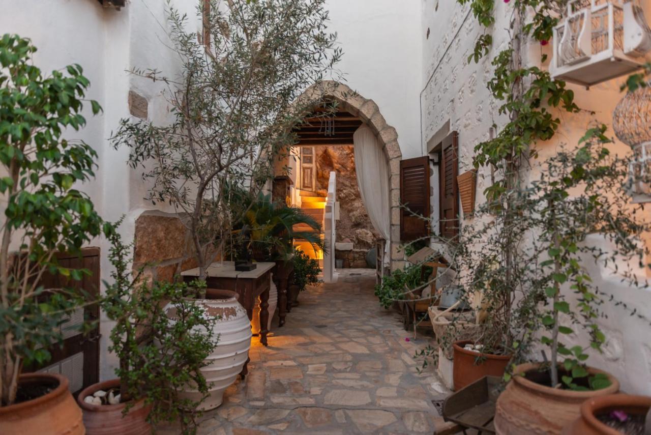 Kalderimi Studios Patmos Town Exterior photo